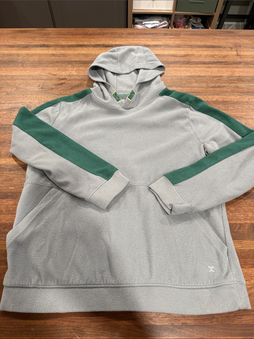 Xersion Light Gray Hooded Fleece Sweatshirt with Green Shoulder Stripe